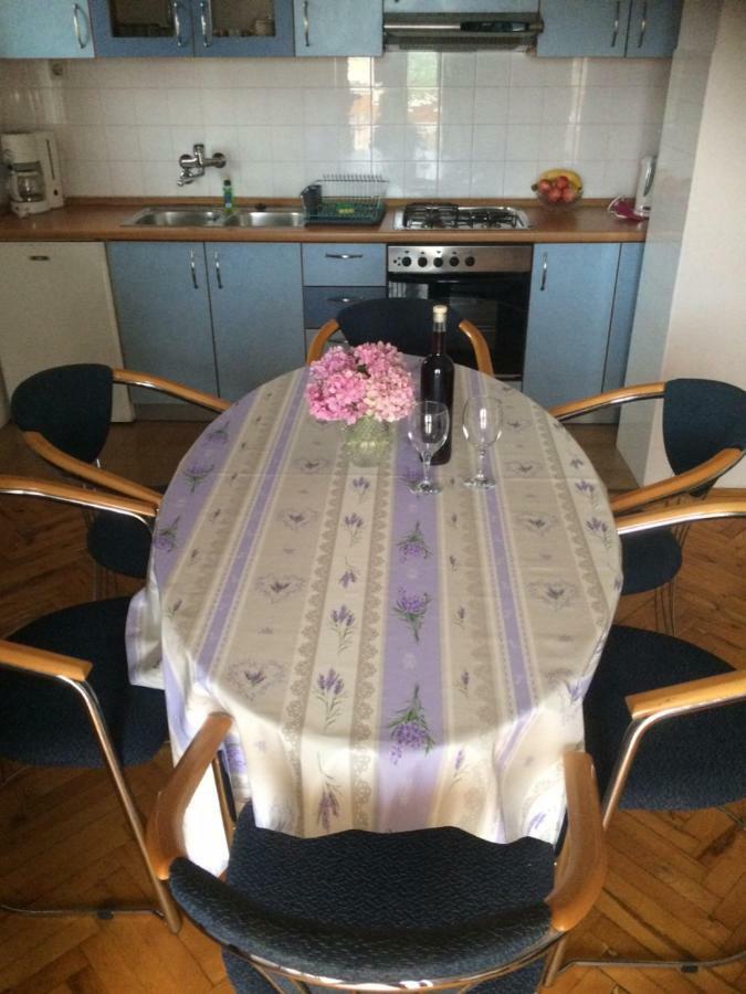 ビビニェHouse Kalepinアパートメント エクステリア 写真